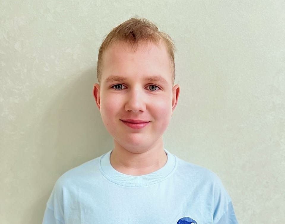 Арсений Достовалов
