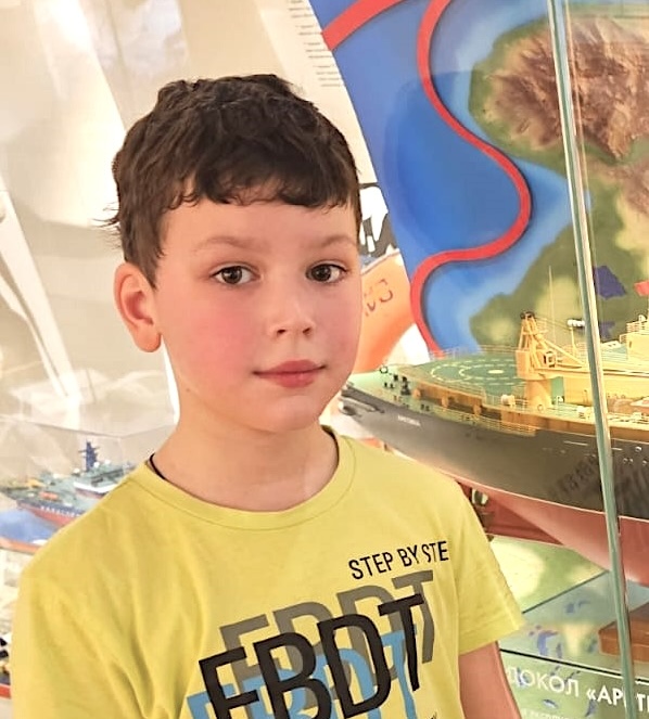 Александр Парамонов