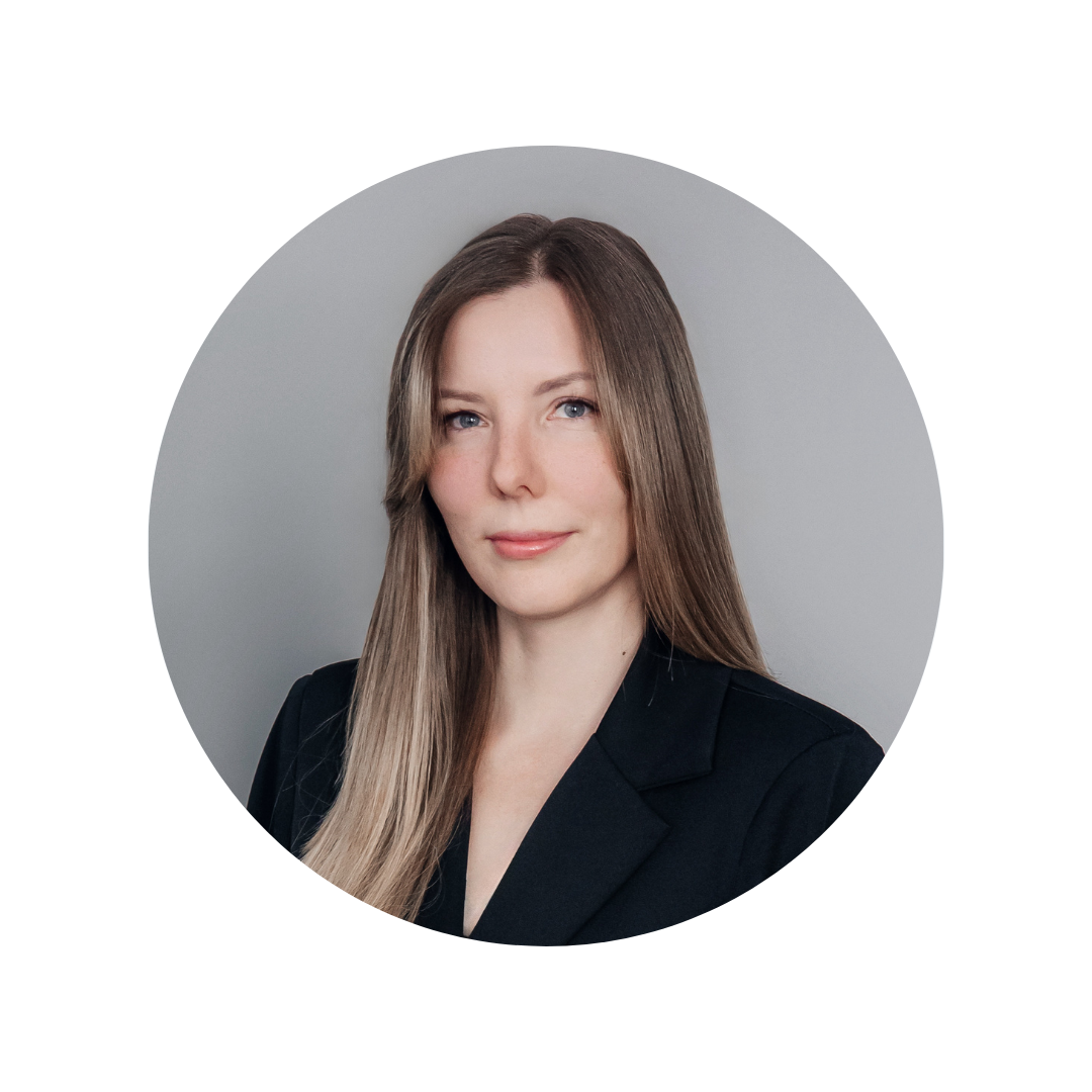 Лариса Полякова